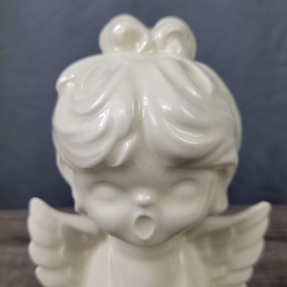 Ceramic‎ Ivory Worship Angel Set - Picture 7 of 11